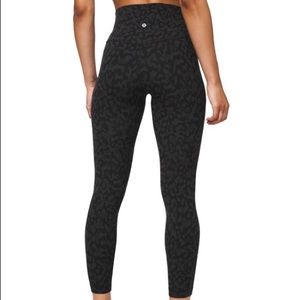 LULULEMON
Align Pant In Formation Camo Deep Coal